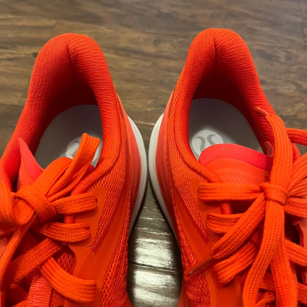🍋LIKE NEW Lululemon Blissfeel 2 Running Shoe Solar Orange/Flare/Light Vapor - 10